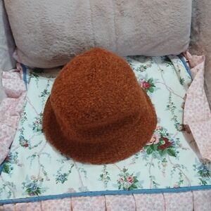 ♡Bloomingdale's Burnt Orange Bucket Hat♡